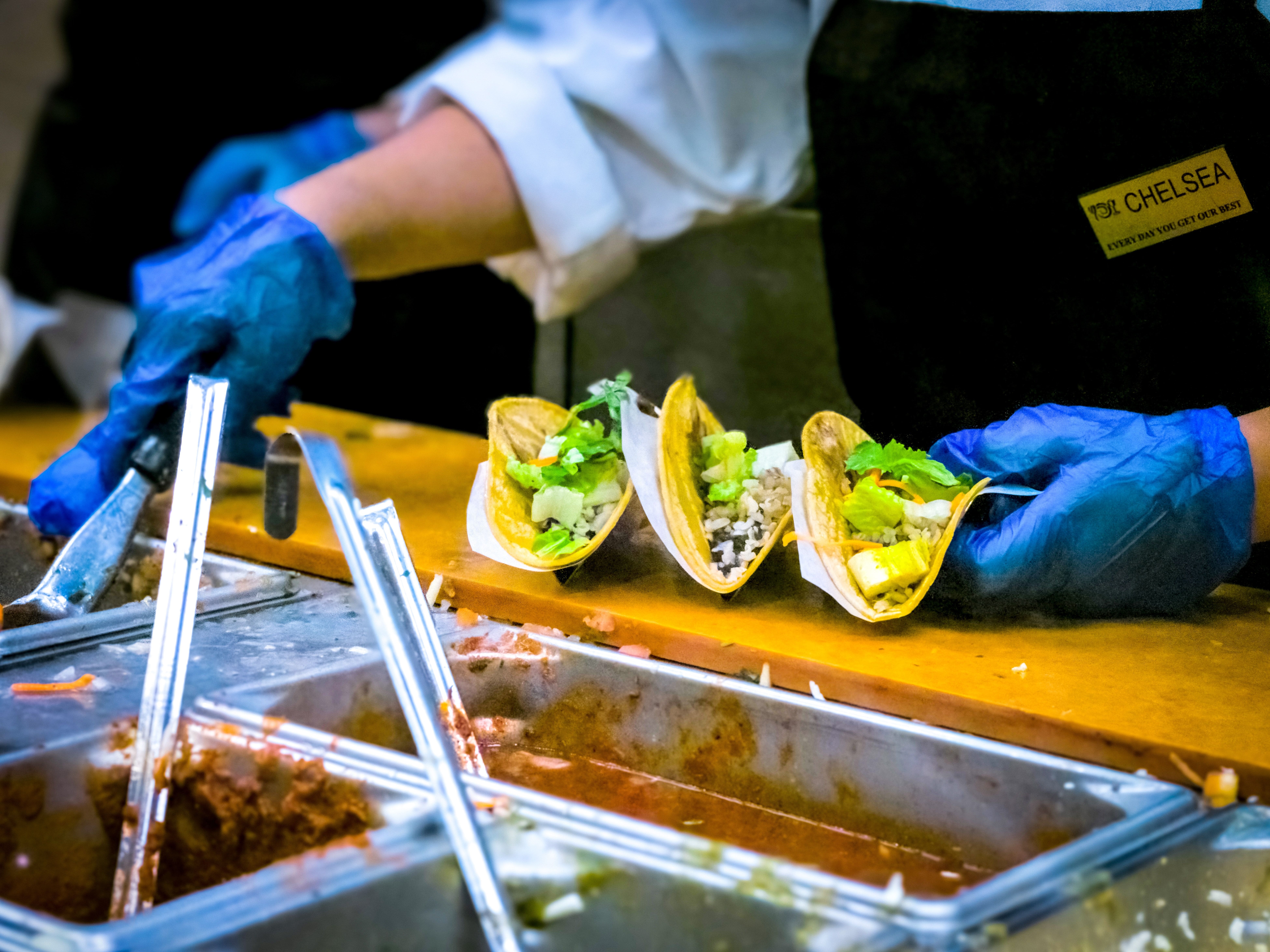 Food Safety in Retail and Foodservice: FDA and CDC Sign an MOU